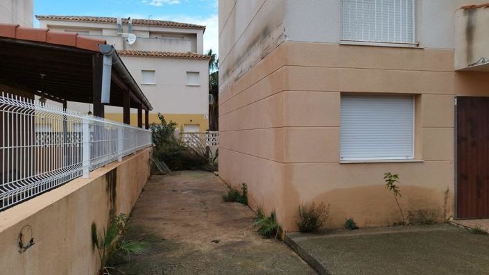 Image No.25-3 Bed Townhouse for sale