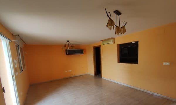 Image No.45-3 Bed Townhouse for sale