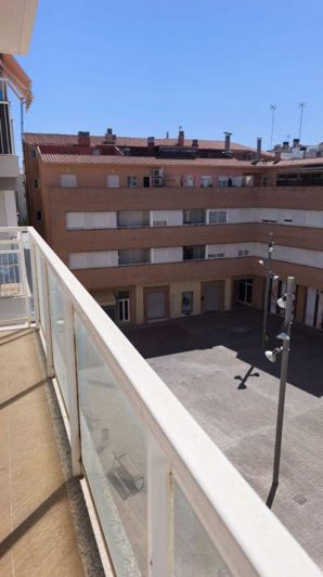 Image No.7-2 Bed Flat for sale