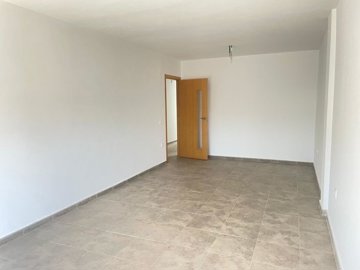 7342592015617374foto564658