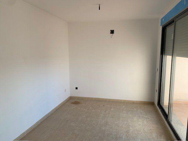 Image No.6-3 Bed Townhouse for sale
