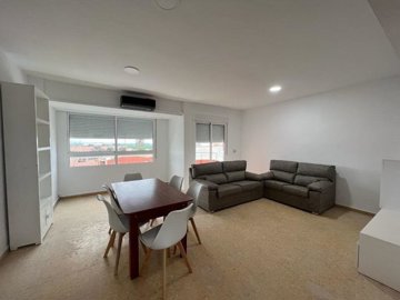 7342592015628001foto270931