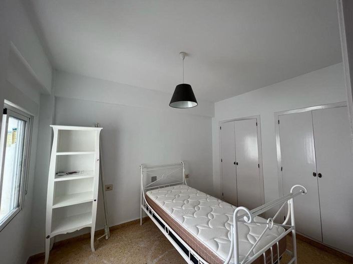 Image No.7-3 Bed Flat for sale