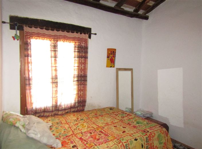 Image No.41-4 Bed Country House for sale