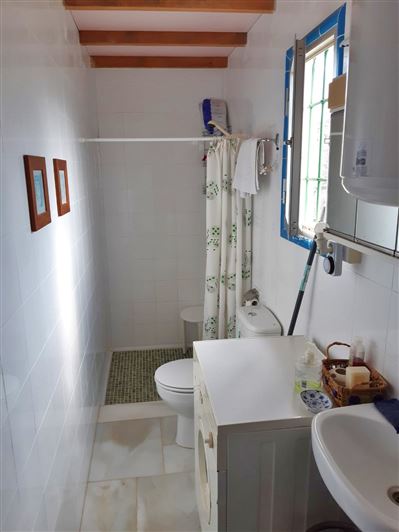 Image No.12-3 Bed Country House for sale