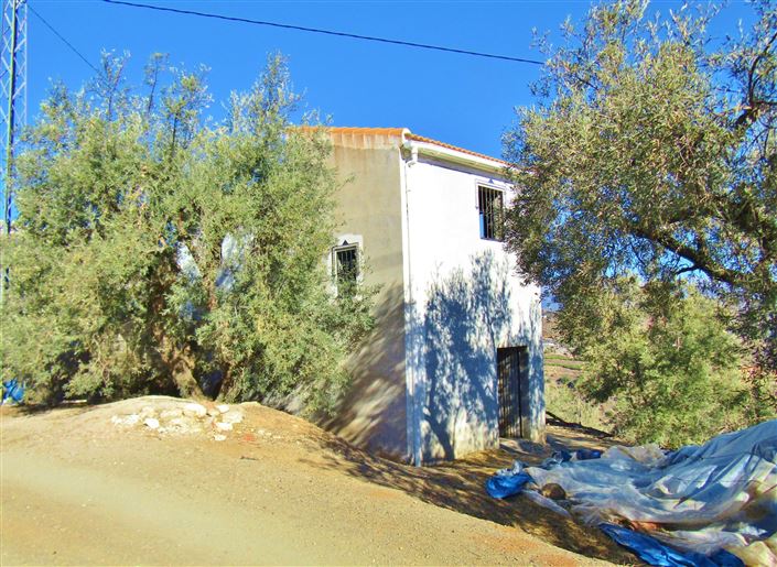 Image No.12-2 Bed Country House for sale