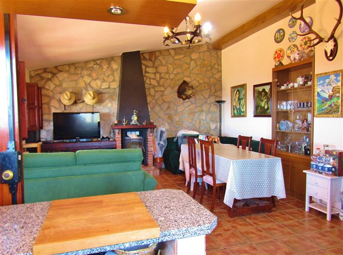 Image No.10-Maison de campagne de 3 chambres à vendre à Iznate