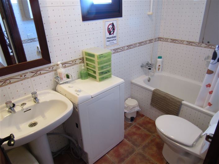 Image No.12-Maison de campagne de 3 chambres à vendre à Iznate