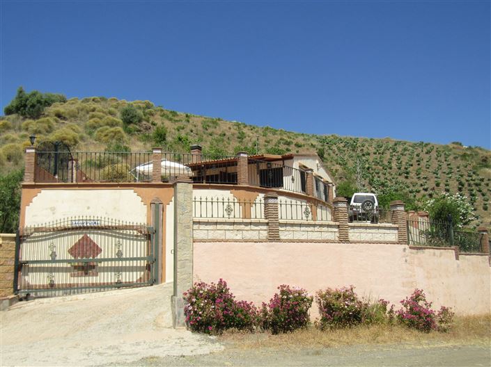 Image No.26-Maison de campagne de 3 chambres à vendre à Iznate