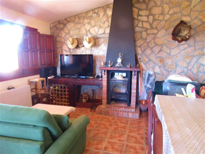 Image No.8-Maison de campagne de 3 chambres à vendre à Iznate