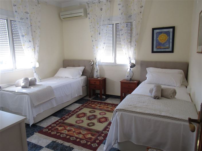 Image No.11-6 Bed Villa for sale