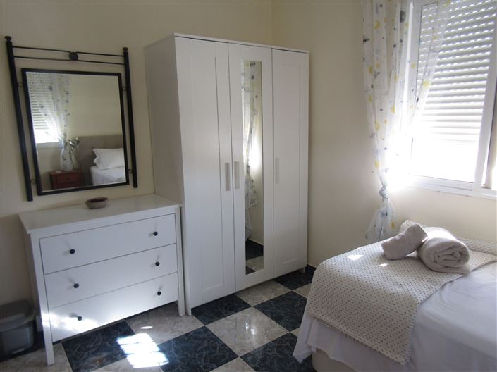 Image No.12-6 Bed Villa for sale