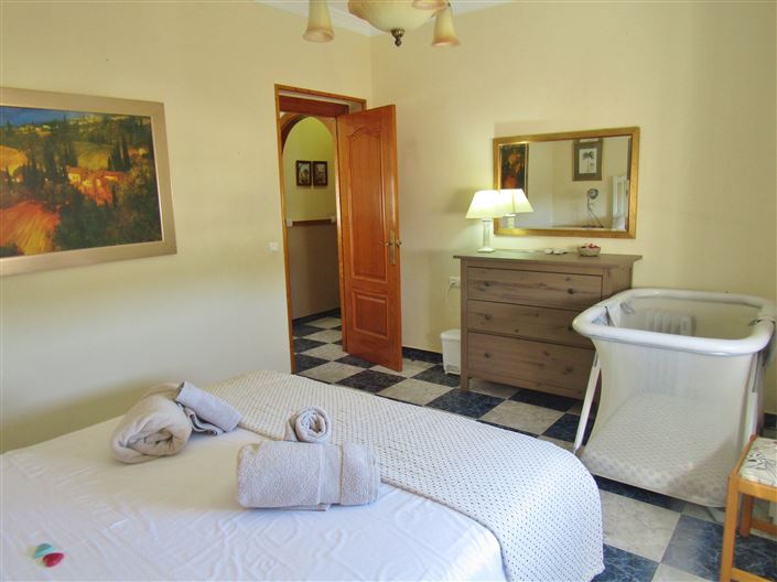 Image No.13-6 Bed Villa for sale