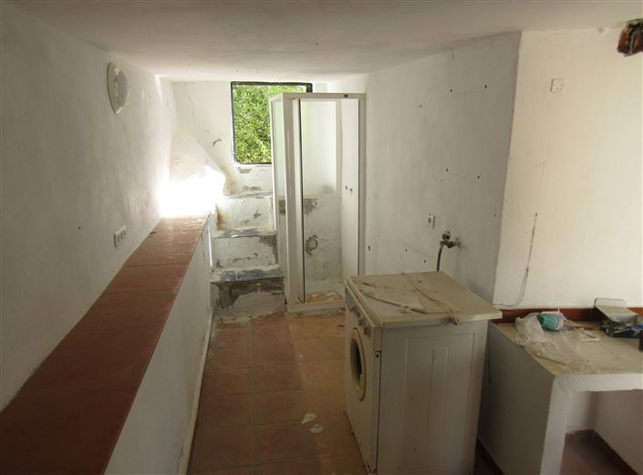 Image No.27-6 Bed Villa for sale