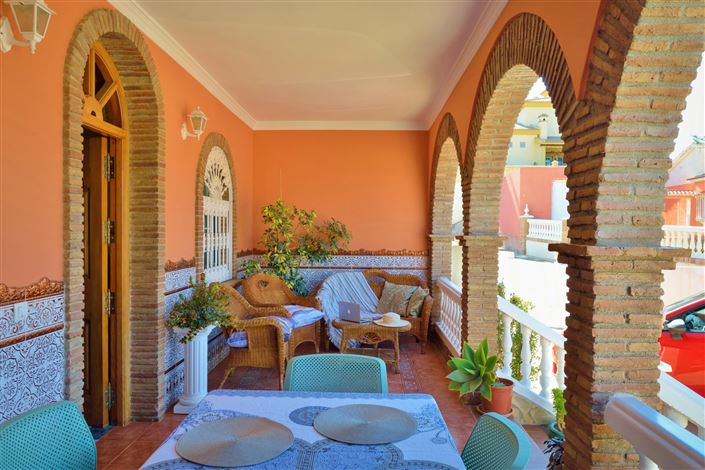 Image No.3-6 Bed Villa for sale