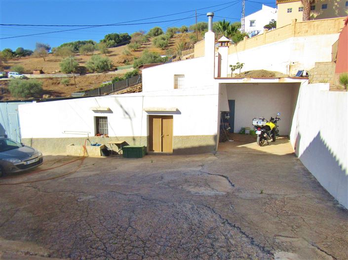 Image No.33-6 Bed Villa for sale