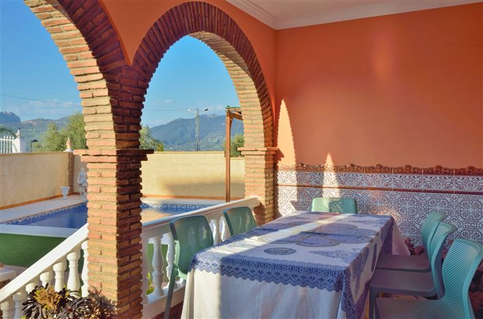 Image No.4-6 Bed Villa for sale