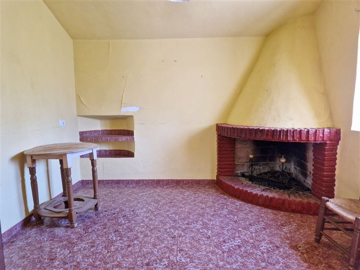 Image No.11-3 Bed Country House for sale