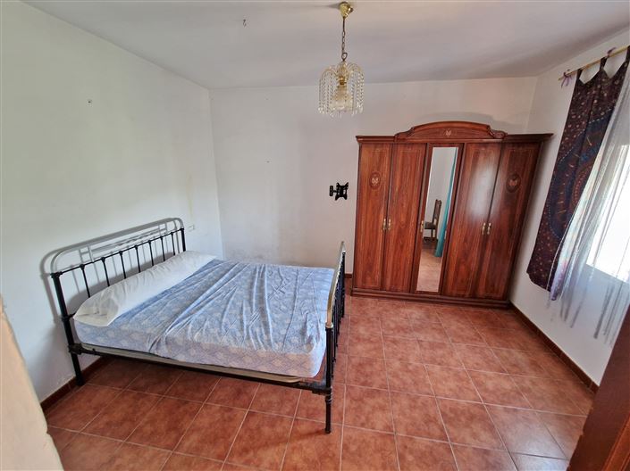 Image No.13-3 Bed Country House for sale