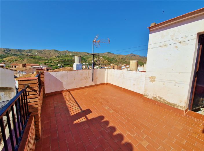 Image No.4-2 Bed Village House for sale