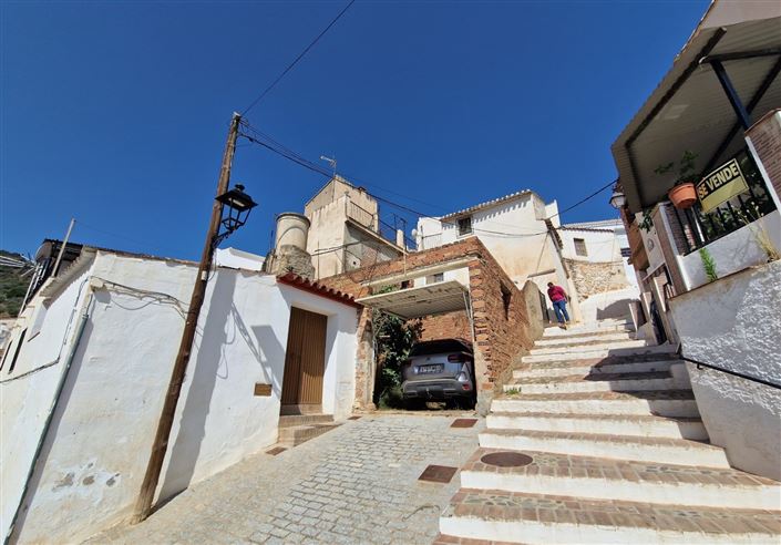 Image No.9-3 Bed Village House for sale