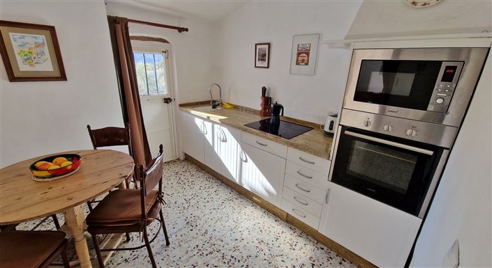 Image No.13-2 Bed Country House for sale