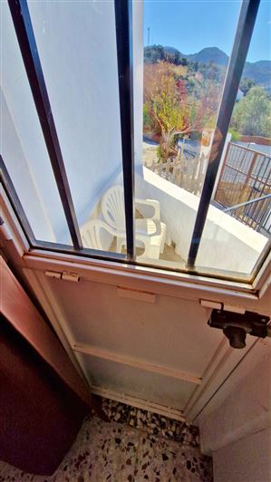 Image No.14-2 Bed Country House for sale