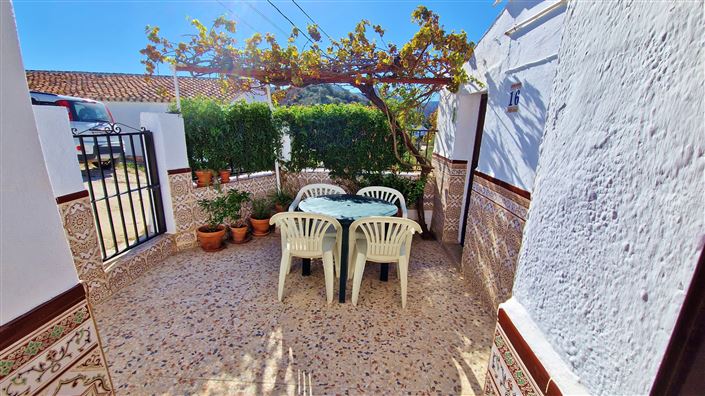 Image No.5-2 Bed Country House for sale