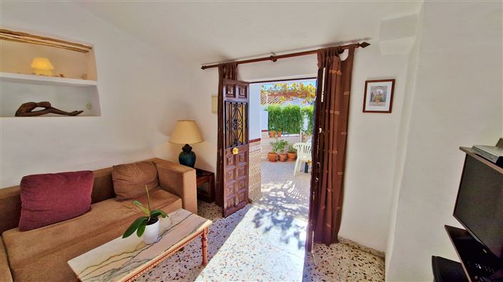 Image No.7-2 Bed Country House for sale