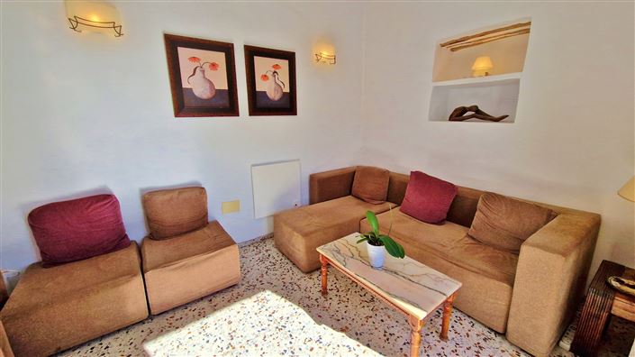 Image No.8-2 Bed Country House for sale