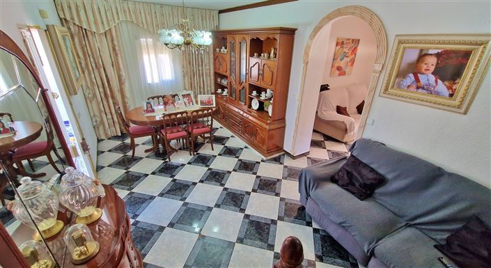 Image No.5-6 Bed Townhouse for sale