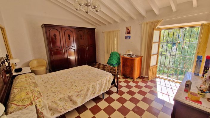 Image No.12-5 Bed Country House for sale