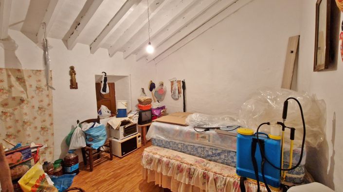 Image No.20-5 Bed Apartment for sale