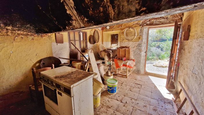 Image No.23-5 Bed Country House for sale