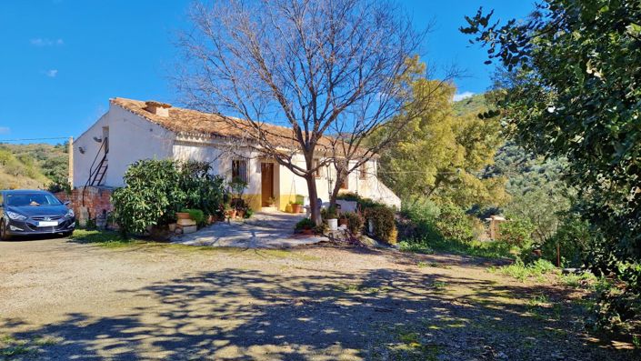 Image No.5-5 Bed Country House for sale