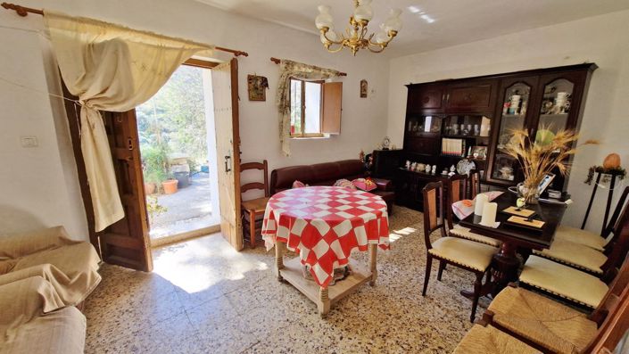 Image No.7-5 Bed Country House for sale