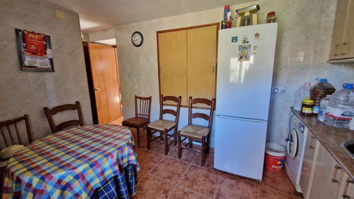 Image No.9-5 Bed Country House for sale
