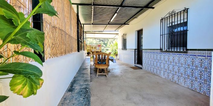 Image No.12-2 Bed Country House for sale