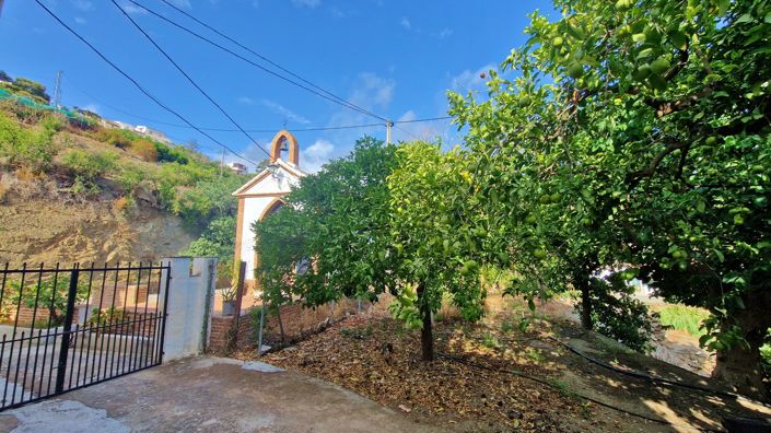 Image No.5-2 Bed Country House for sale