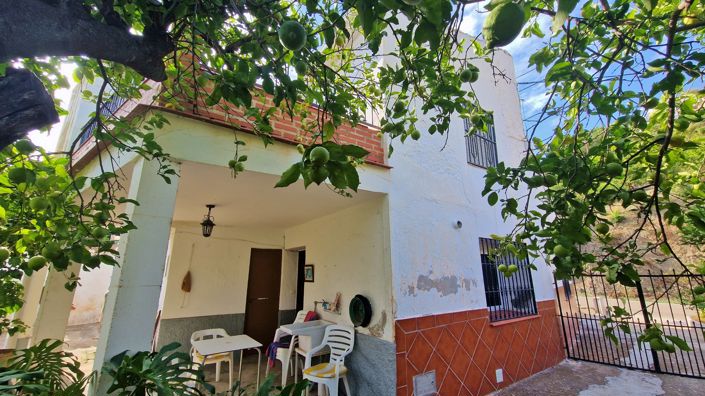 Image No.6-2 Bed Country House for sale