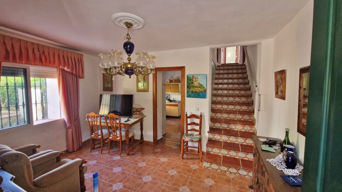 Image No.7-2 Bed Country House for sale