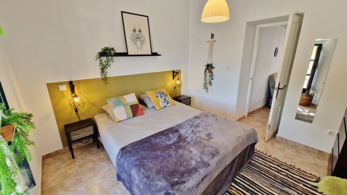 Image No.23-4 Bed Townhouse for sale