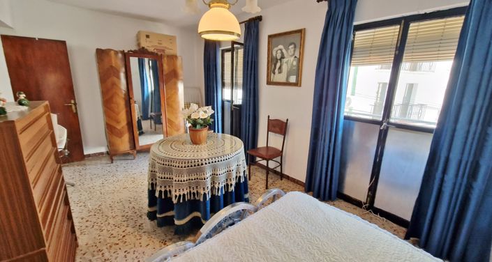 Image No.15-7 Bed Village House for sale