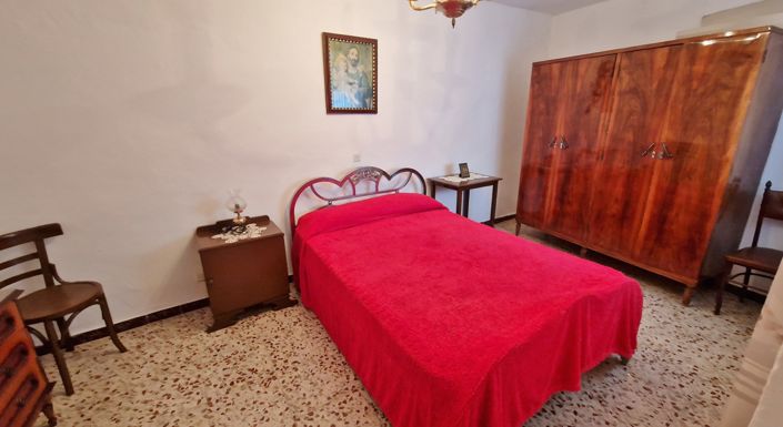 Image No.22-7 Bed Village House for sale