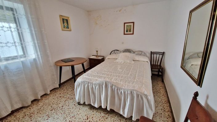 Image No.24-7 Bed Village House for sale