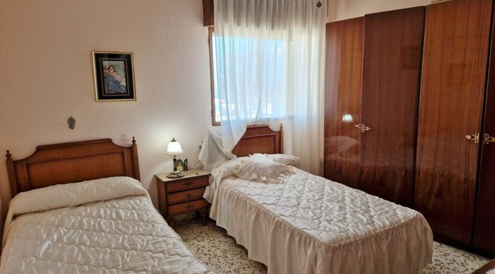 Image No.24-3 Bed Village House for sale