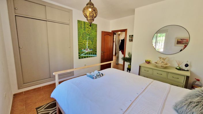 Image No.35-3 Bed Country House for sale