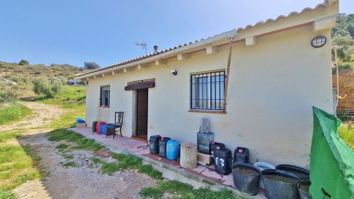 Image No.6-2 Bed Country House for sale