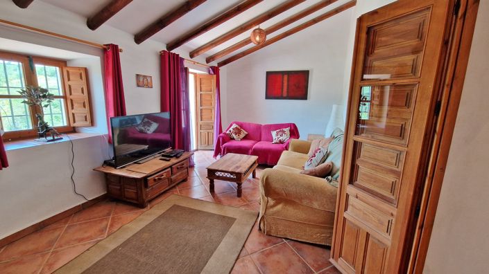 Image No.23-3 Bed Country House for sale
