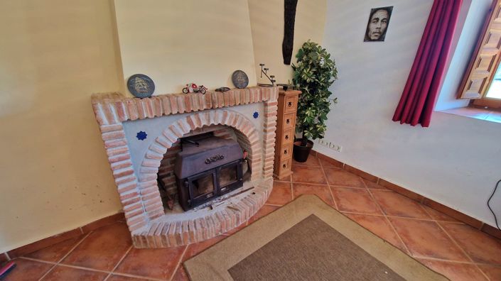 Image No.28-3 Bed Country House for sale